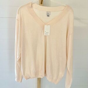 A New Day Women's Fine Gauge V-Neck Pullover Sweater - Cream S